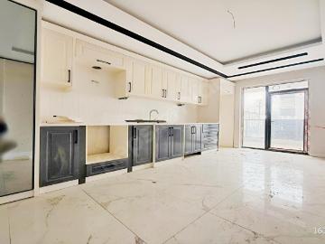 YASA'DAN KARAKAYADA 1.KAT 4+1 FULL YAPILI E.BANYOLU DAİRE !