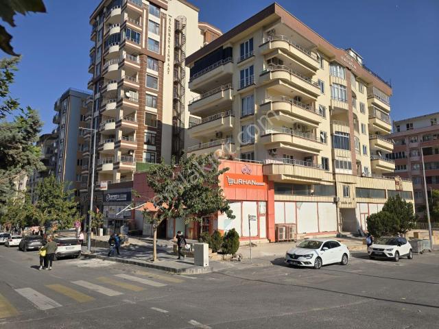 Yasin Batan'dan Karşıyaka'da Full Bakımlı Masrafsız Daire!