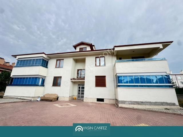 Yasin Cantez'den Barış Cad.yakını Site İçersinde Lüx 3+1 Daire