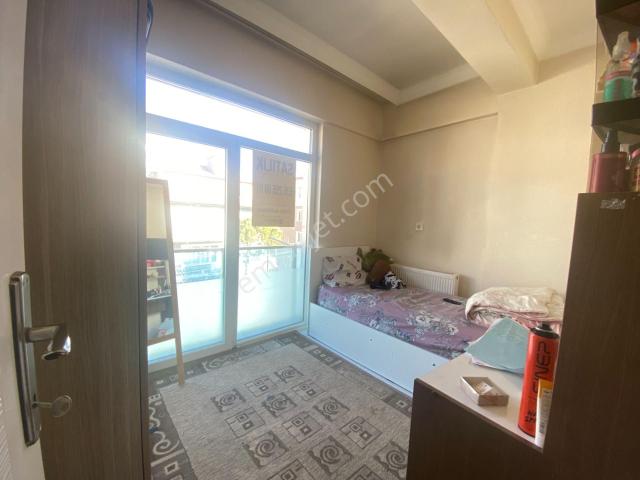 Yatırım Fırsatı! Bahçelievlerde Satılık 2+1 Apart Dairesi