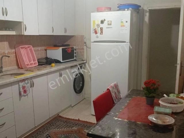 Yatırımlık Akademi Hast.ve Balık Pazarı Yanında 2+1 Arakat Daire
