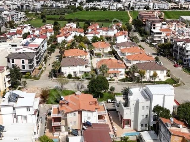 Yatırımlık! Çamlık Mahallesinde Tadilat İhtiyacı Olan Villa