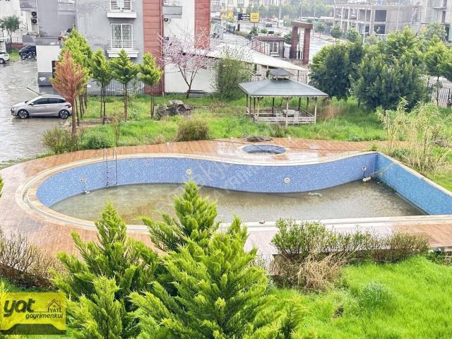 # yat # Üniversite Caddesi 1 +1 Eşyalı Satılık Site İçi