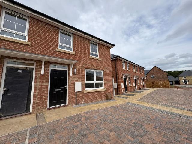 Yates Gardens, Wynyard, TS22 3 bed end of terrace house to rent £1,200 pcm £277 pw