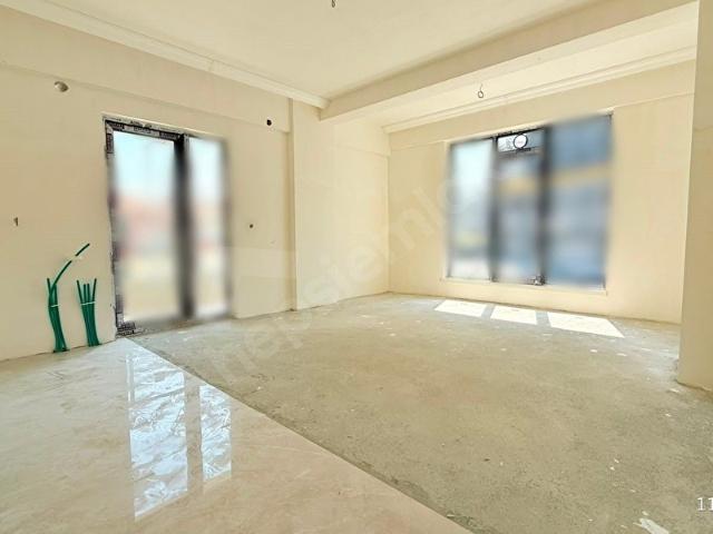 YATIRIMA UYGUN METRO PROJESİ DİBİNDE SIFIR 1+1 FIRSAT DAİRE