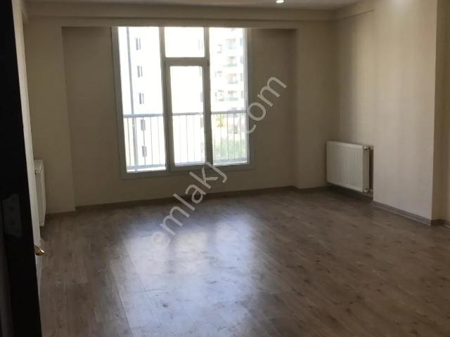 Yavuz Emlak Tan Satılık Daire Arakat Karaköprü Badilli 5 Oda