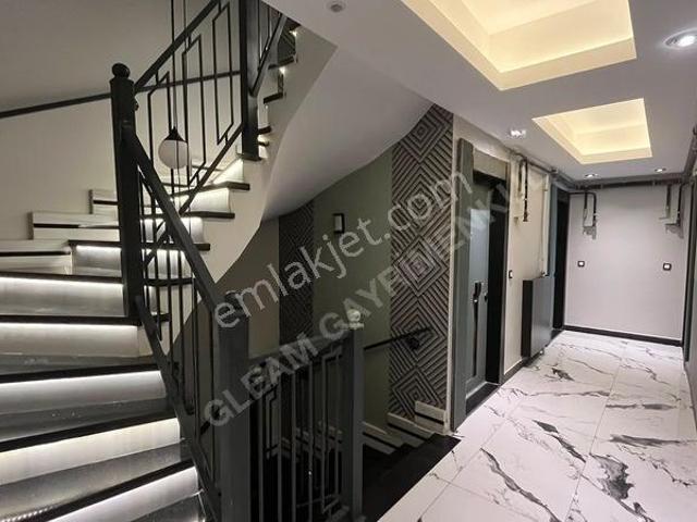 Yavuz Mah Kapalı Otopark Amerikan Mutfaklı 2+1 Kiralık Ofis