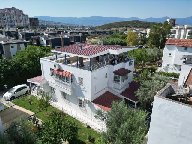 Yavansu 2+1 Köşe Konumlu Özel Teraslı Doğalgazlı Ve Havuzlu Site