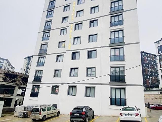 YAYALAR MAHALLESİNDE SIFIR 2+1 BALKONLU OTURUMA HAZIR DAİRE