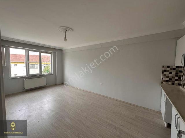 Yayla Cad Yakını Önü Açık Geniş Kiralık 1+1 Kiralık Diare