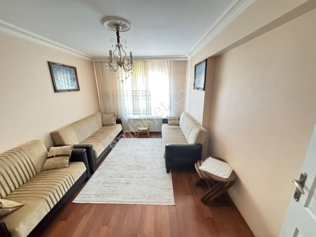 Yayla Mahallesinde 7+1 280m2 Dublex Asansörlü Ön Cephe Kredi Uy