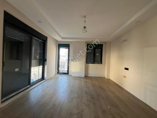 Yayla Mahallesinde Sıfır Çift Teraslı Satılık 4+1 Dubleks