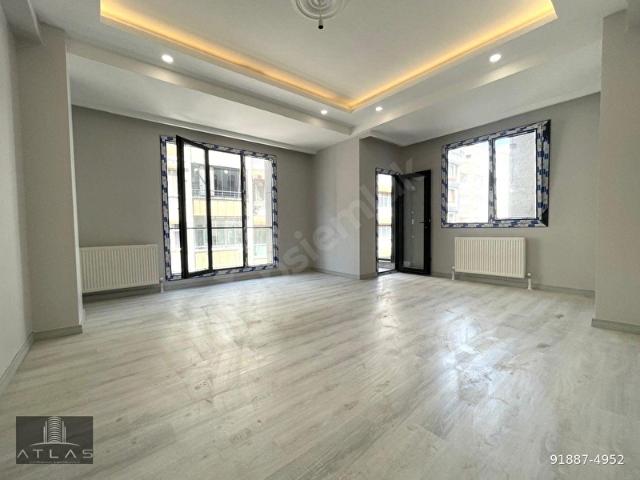 YAYLA MERKEZDE SIFIR BİNADA 3+1 125m2 ARAKAT BÜYÜK LÜKS KİRALIK