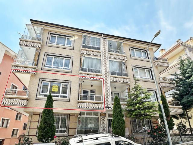 Yayla Muhtarlık Yakını 1.katta Asansörlü 3+1 Öncephe Çift Balkon