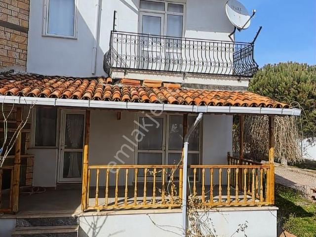Yayla Sahili Özge Sitesinde Satılık 3+1 Dubleks Yazlık