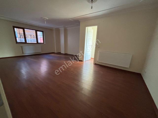 Yaylacıkta Merkezi Konumda Kiralık 2+1 Daire 105m²