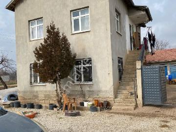Yaylapınar Uhud Mahallesinde Çardaklı Müstakil Ev
