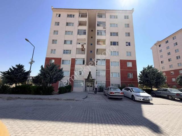 Yazır Mahallesi Maliye Tokilerde Ara Kat Satılık 3+1 Daire