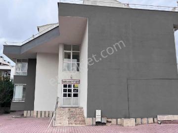 Yazır Mahallesinde Teraslı Eşyalı 1+1 Kiralık Daire