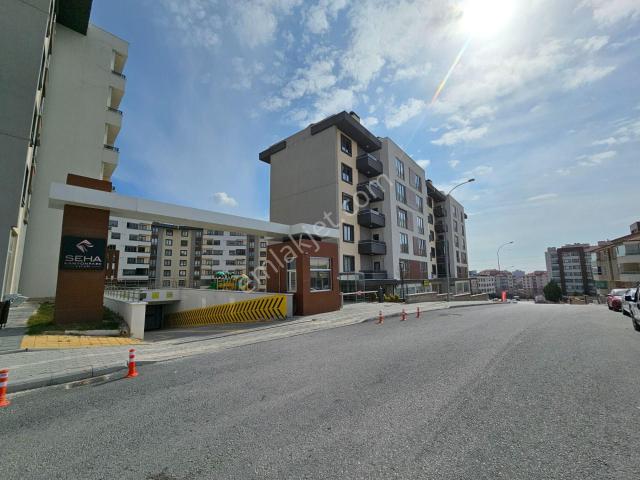 Yazırda İşyapar Gayrimenkulden 4+1 Site İçi Satılık Lüx Daire