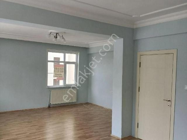 Yazırda Real Arkası Kanyonpark Karşısı 3+1 Bölersen 4+1 Kiralık