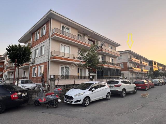 Yazlık Loca 3 Sitesi 125 M2 Net 3+1 3.köşe Kat Daire