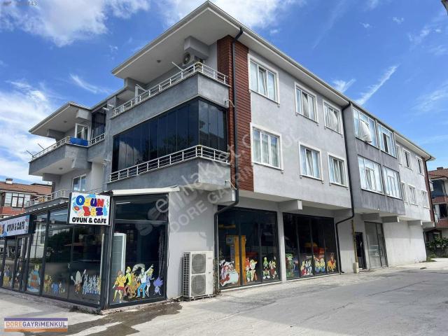 Yazlık Merkezde Dolmuş Yolu Üzerınde 3 + 1 Sıfır Eşyalı Kiralık