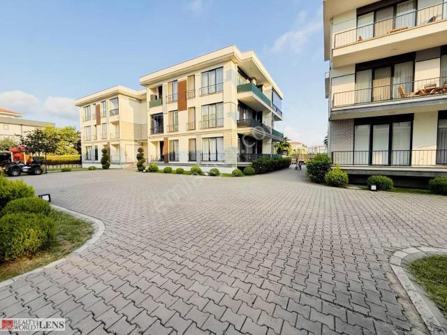 Yazlık Yekpare Hasır Cd. Üzeri Güvenli Site Kiralık 2+1 Daire