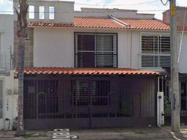 YG Bonita casa en San Isidro Guanajuato