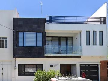 YG Casa con 170 m² de terreno y 4 recámaras en venta en La Purísima