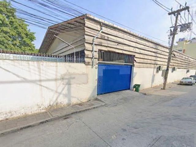 เยื้องบิ๊กซีอ้อมใหญ่ ซอย ให้เช่าโรงงานและโกดัง เทศบาล2 10 1,000 ตร.ม. 333ตรว พื้นที่สีม่วง สามารถขอ รง.4 ได้