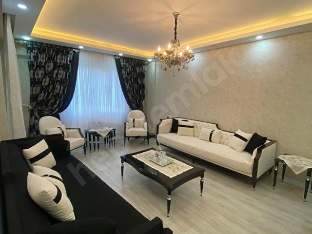 YEŞİLVADİ DE SATILIK 2,5+1 ARA KAT DAİRE