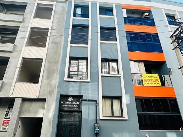YEŞİLYURT'TA YENİ BİNADA D.GAZLI K.OTOPARKLI 2+1 SATILIK DAİRE