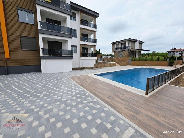 YEŞİLBAYIRDA SİTE İÇERİSİNDE SATILIK DAİRE Ş.HASTANESİNE YAKIN