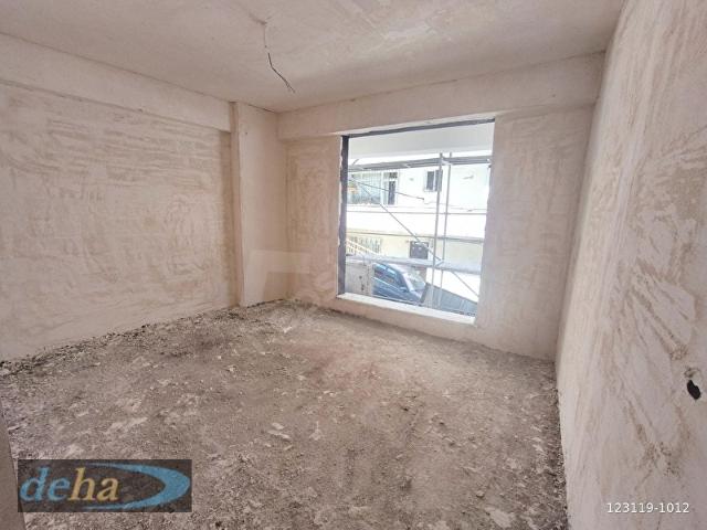 YEŞİLCE MAH SATILIK AYRI MUTFAKLI 2+1 DAİRE METROYA YAKIN