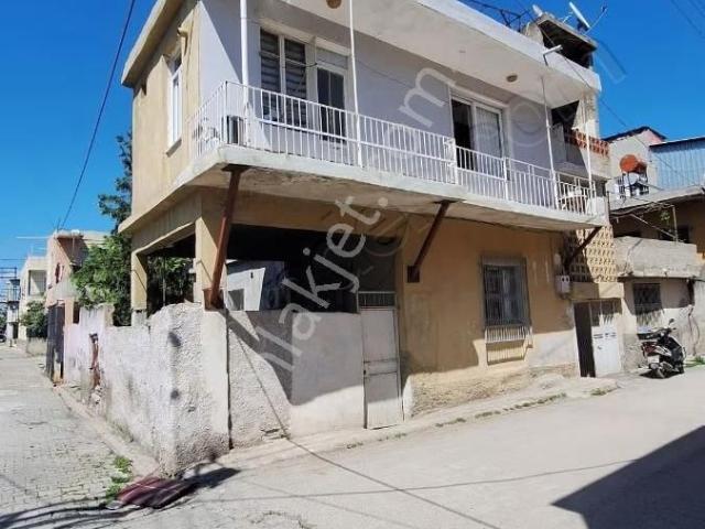 Yeşil Evler Ana Yola Yakın 2 Katli Müstakil