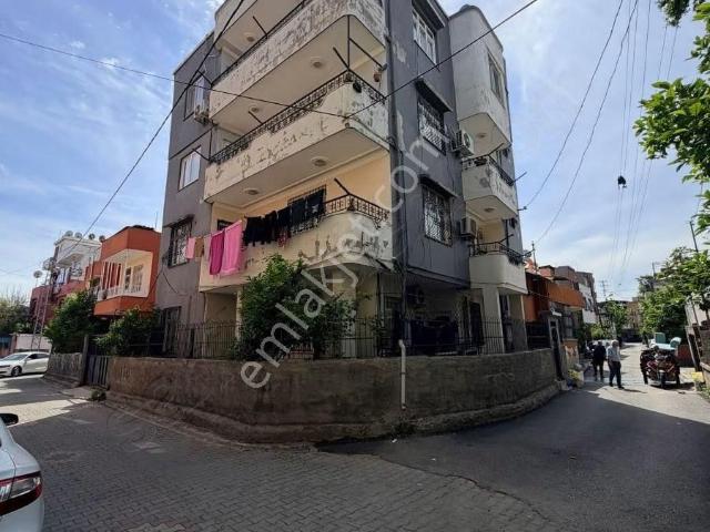 Yeşil Evler Gonca Kebap Arkasi 4 Katli 142 Mt Her Kat 2+1 Kapmu