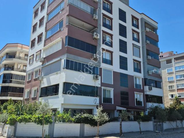 Yeşil Mahalle'de Hastaneye 1km Mesafede 3+1 Satılık Daire