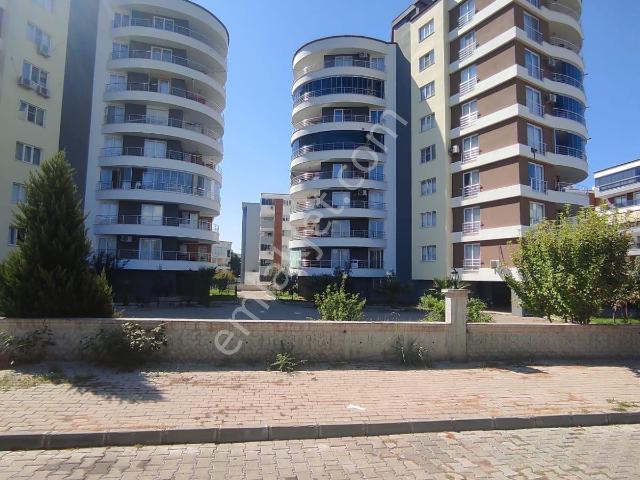 Yeşil Mahallede Site İçi Arakat Kiralık 3+1 Daire