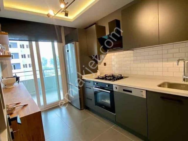Yeşiloba’da Lüks Site İçinde Ön Cephe, Ekstralı 3+1 Kiralık Daire!