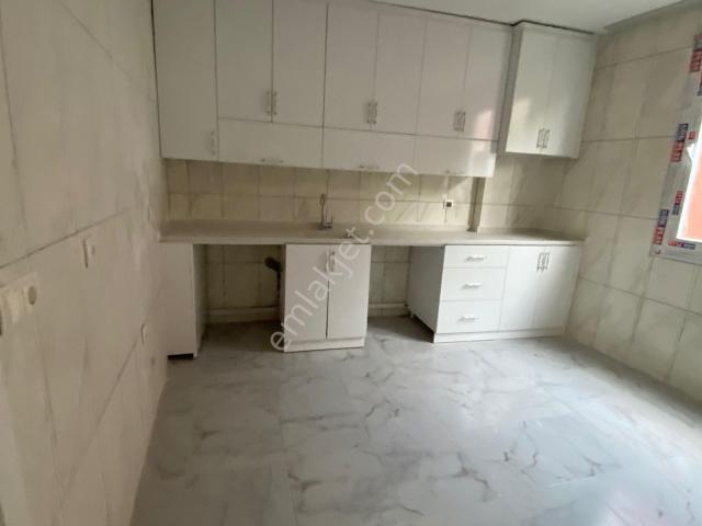 Yeşiloba Mahallesi’nde Sıfır Yapılı 2+1 Kiralık Daire