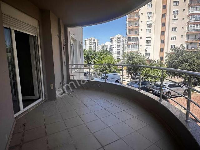 Yeşilbahçe Mah Kiralık 4+ 1 Daire