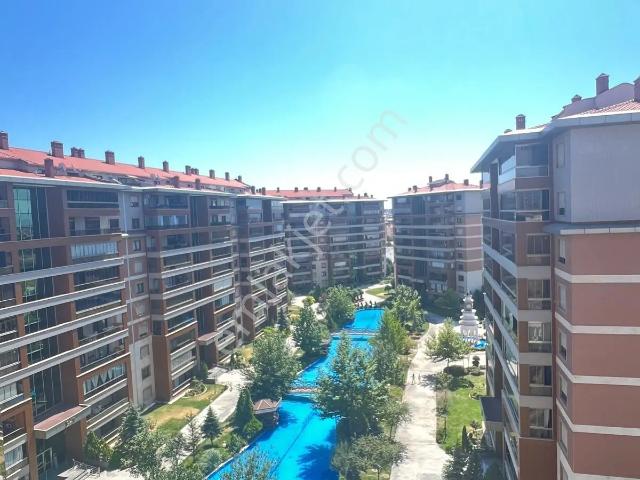 Yeşilbahçe 4+1 Arakat Süperlüks Ultrageniş Siteiçi Akıllı Daire