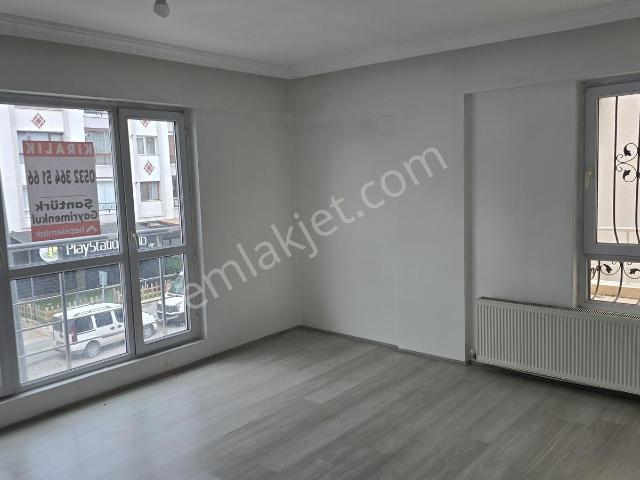 Yeşilbayır Mah Sagduyu Cadde Üzeri 3+1 Kiralık Daire