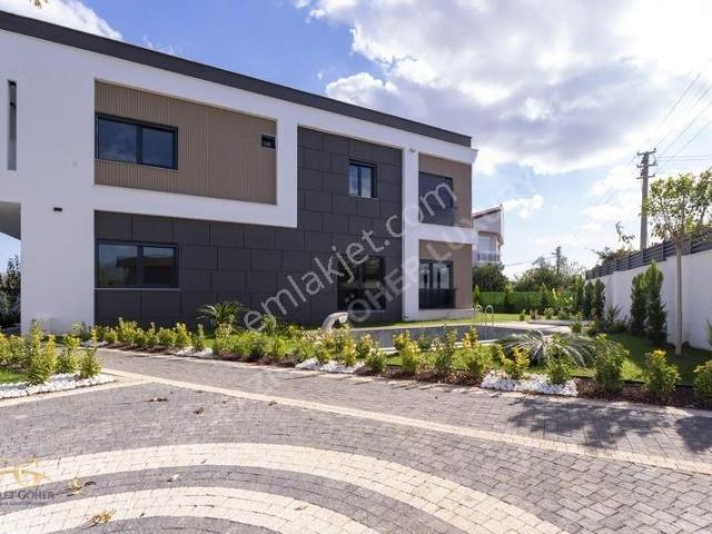 Yeşilbayır'ın Prestijli Bölgesinde Lüks Müstakil Dubleks Villa