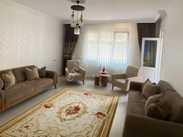 Yeşilevlerde Satlık 2+1 Daire