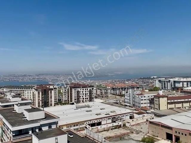 Yeşilkent 2'de Full Deniz&göl Manzaralı Eşyalı 6+1 Lüx Dubleks