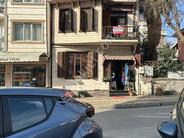 Yeşilköy Çarşıya Yakın İyi Konumda, Satılık Müstakil Köşk&bina