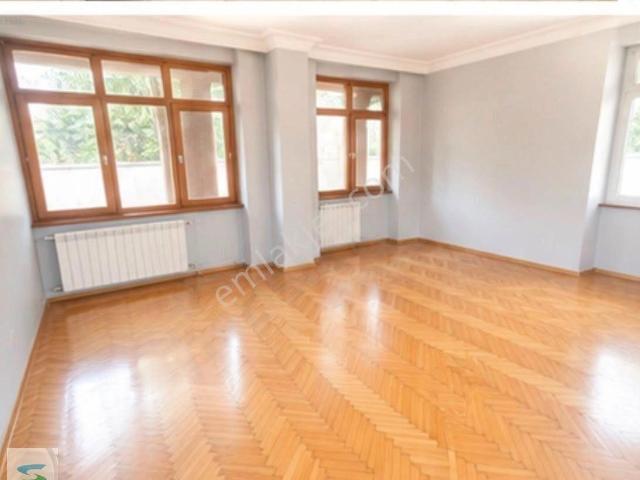Yeşilköy'de Kiralık 2+1 Bahçe Katı Daire