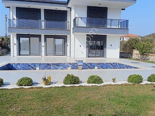 Yeşiltepe 'de Doğaya İç İçe 4+1 Müstakil Villa